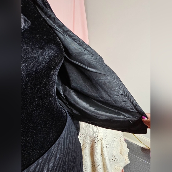 White Stag Velvet jacket embellished with silver beads, open front size Medium - Picture 9 of 11